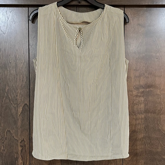 Worthington Tank Top - Picture 3 of 4